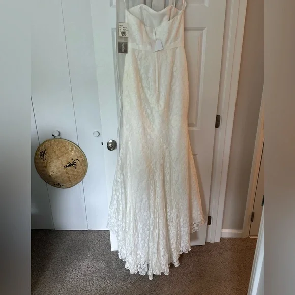 Galina Mermaid Wedding Dress 6P NWT Style 7WG3381 Lace Detail - Picture 14 of 14